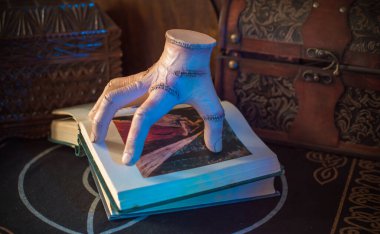 Gothic Family values, composition with a hand 