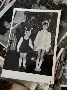 Atmosfer klasik estetik, eski fotoğraf albümleri, eski moda akımları. Avrupa. Kiev, 5 Temmuz, Resim Editörü