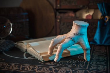 Gothic Family values, composition with a hand 