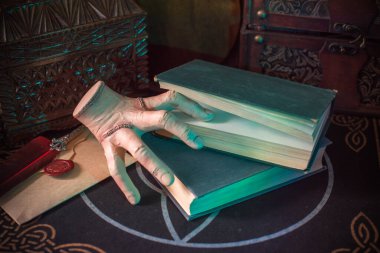 Gothic Family values, composition with a hand 