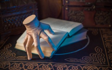 Gothic Family values, composition with a hand 