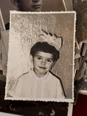 1950 'lerin klasik fotoğraf albümleri ve film negatifleri. Avrupa. Kiev, 1 Ağustos, Resim Editörü