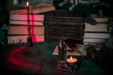 Peri Masalı Şatosu Mumu. Fantezi Kulesi Dekorasyonu