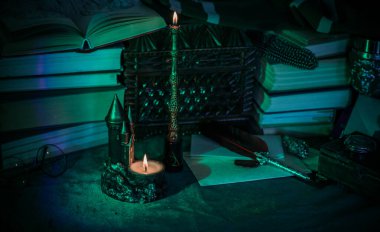 Peri Masalı Şatosu Mumu. Fantezi Kulesi Dekorasyonu