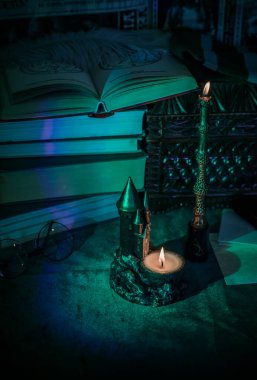 Peri Masalı Şatosu Mumu. Fantezi Kulesi Dekorasyonu