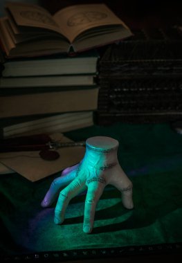 Gothic Family values, composition with a hand 