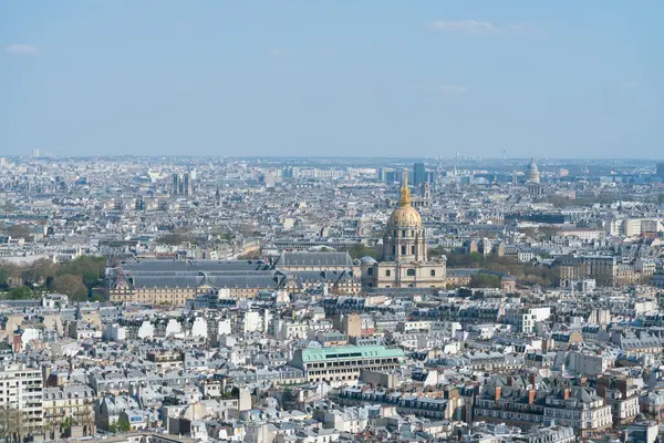 Fransa 'nın en yüksek noktasından Paris' in panoramik manzarası