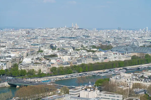 Fransa 'nın en yüksek noktasından Paris' in panoramik manzarası