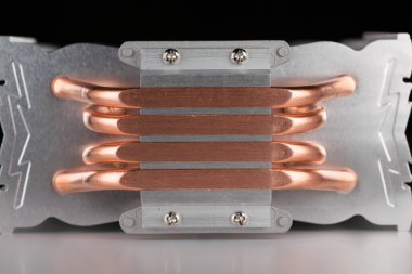 Modern bilgisayar işlemcisi soğutucu ya da radyatör ya da ısı giderici, kapat