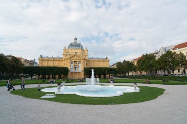 Zagreb, Hırvatistan - 20 Eylül 2016: Kral Tomislav Meydanı