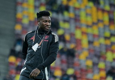 Andre Onana, 30 Ocak 2025 'te Bükreş' teki Ulusal Arena 'da oynanan FCSB (Romanya) ile Manchester United (İngiltere) arasındaki UEFA Avrupa Ligi Stage maçı öncesinde resim çekmişti..