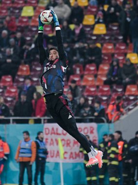 Altay Bayindir, 30 Ocak 2025 'te Bükreş' teki Ulusal Arena 'da oynanan FCSB (Romanya) ile Manchester United (İngiltere) arasındaki UEFA Avrupa Ligi Stage maçı öncesinde resim çekmişti..