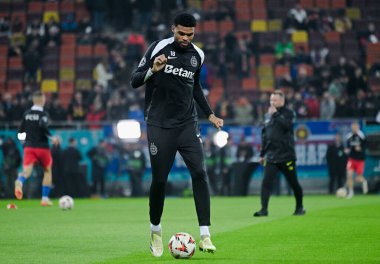 Malcom Edjouma (FCSB), 30 Ocak 2025 tarihinde Bükreş 'teki Ulusal Arena' da oynanan FCSB (Romanya) ile Manchester United (İngiltere) arasındaki UEFA Avrupa Ligi Stage maçı öncesinde çekilmiştir..