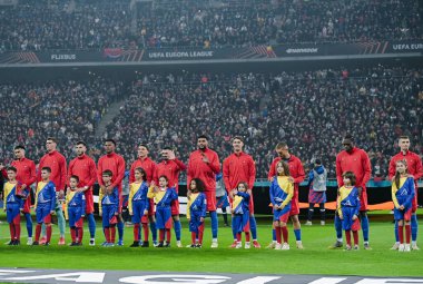 FCSB, 30 Ocak 2025 tarihinde Bükreş 'teki Ulusal Arena' da düzenlenen FCSB (Romanya) ile Manchester United (İngiltere) arasında oynanan UEFA Avrupa Ligi Stage maçı öncesinde çekilen başlangıç sahnesi.