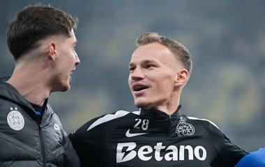 Alexandru Pantea (FCSB), 30 Ocak 2025 tarihinde Bükreş 'teki Ulusal Arena' da oynanan FCSB (Romanya) ile Manchester United (İngiltere) arasındaki UEFA Avrupa Ligi Stage maçı sonrasında çekilmiştir..