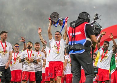 FCSB 'den Risto Radunoviç, FCSB-CSU Craiova maçının sonunda düzenlenen 2024 Rumen Superliga ödülünün töreninde görüntülendi..