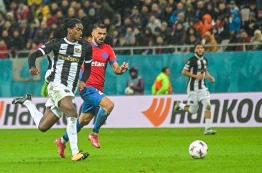 Joel Monteiro and Valentin Cretu pictured during the 2025/26 UEL Matchday 2 game Between FCSB (ROU) and BSC Young Boys (SWI).