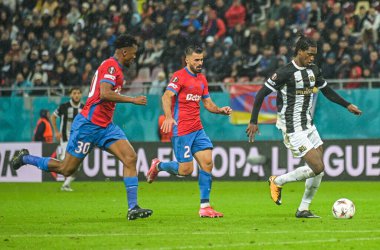 Valentin Cretu and Joel Monteiro pictured during the 2025/26 UEL Matchday 2 game Between FCSB (ROU) and BSC Young Boys (SWI).