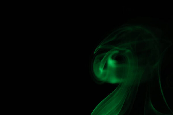 Зеленые линии, зеленый дым на темном фоне, красочные абстрактные, зеленый туман, минимализм, линия света
