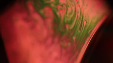 Kırmızı ve yeşil gradyan, sıvı arkaplan, plazma, sıvı hareketi, kırmızı küre, koyu kasvetli arkaplan, çamur hareketi