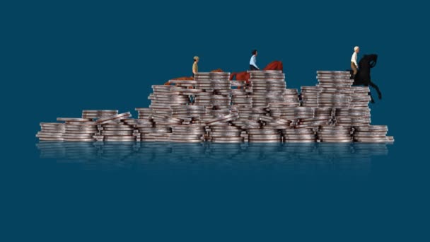 Miniaturowi Jeźdźcy Sterty Monet Koncepcje Konkurencji Przepaść Między Bogatymi Biednymi — Wideo stockowe
