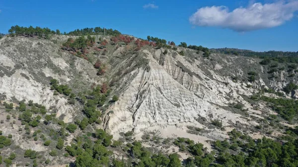 İtalya 'nın güneyindeki Reggio Calabria yakınlarındaki Palizzi Marina' nın güzel hava manzarası.
