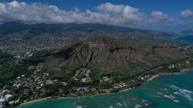 Honolulu Hawaii 'deki sahil manzarası çok güzeldir.