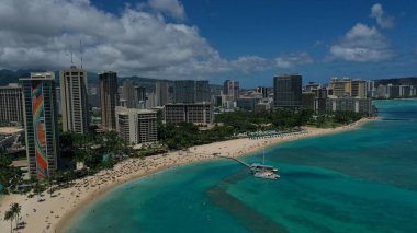 Honolulu Hawaii 'deki sahil manzarası çok güzeldir.