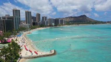 Honolulu Hawaii 'deki sahil manzarası çok güzeldir.