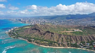 Hawaii 'deki elmas başlıklı volkan kraterinin güzel manzarası