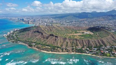 Hawaii 'deki elmas başlıklı volkan kraterinin güzel manzarası