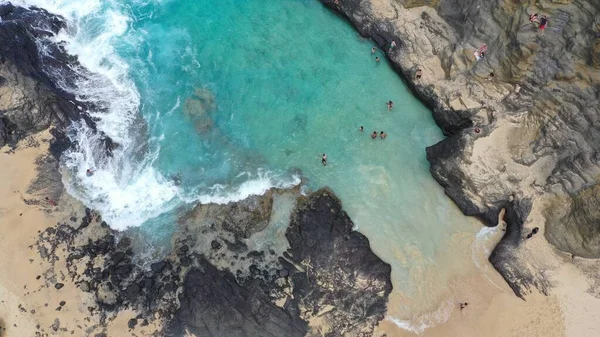 Hawaii 'deki Halona Sahili' nin güzel hava manzarası