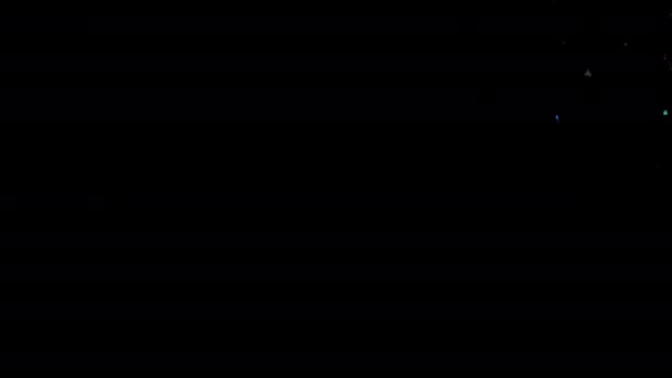 工作室近距离拍摄的真正的金属多色圆饼金银花 与预倍增 通道垫分离的党波纹管Lametta 七月四日或节日嘉年华的叠板 — 图库视频影像