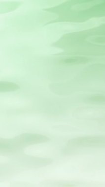 Dikey yeşil gradyan süt sıvısı yüzey güzellik bakımı döngüsü. 3 boyutlu animasyon, yaratıcı, pürüzsüz su hareketli arka plaka. Temizleme hidrasyon konsepti ve vücut bakım ürünleri sergisi arka planı