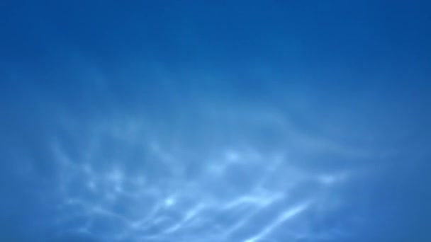Abstrato Azul Branco Água Luz Solar Refração Fresco Loop Fundo — Vídeo de Stock