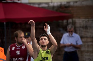 TARGU JIU, ROMANIA, AUGUST04.2018, TARGU JIU Şehir Günleri 'nde gösteri basketbol oyunu, akreditasyon gerektirmeyen kamusal etkinlik.