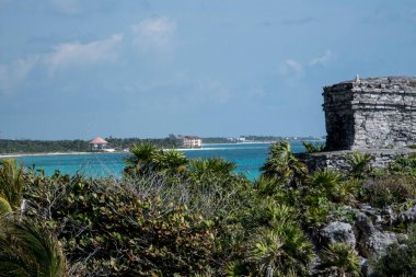  Caribbean Sea seen from Tulum citadelMost idyllic and impressive places in Latin America are beaches of Caribbean, seen from fortress of Tulum, Mexico, famous for its ancient ruins and turquoise sea