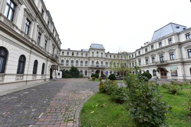 The historic center of Bucharest includes historical monument buildings dating from the 15th-19th centuries combined with the modern style of others built in the 20th century.