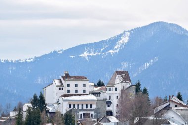 Count Dracula s castle was inspired by myth of Count Dracula by the writer Bram Stocker, being located in Bargau mountains, in Tihuta pass, Fantanele stone.