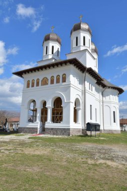 Novaci şehrindeki duvar kilisesi, Vaftizci Yahya 'ya adanmış Novaci şehrinin merkezindeki bir tepenin üzerinde savaş dönemi içinde inşa edilmiş bir Ortodoks Hıristiyan kilisesidir.