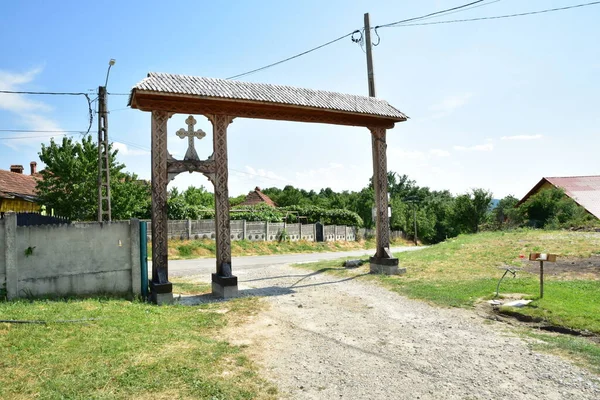 Maramures Gate Byggd Fäst Tre Pelare Ristade Med Olika Traditionella — Stockfoto