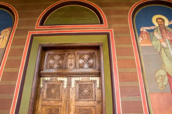 Nástěnný Kostel Novaci Architektonické Detaily Křesťanského Pravoslavného Kostela Věnovaný Janu — Stock fotografie