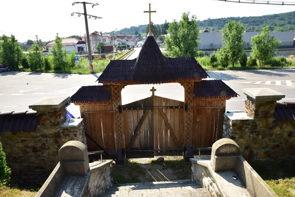 Maramures Gate Built Oak Wood Fixed Three Pillars Carved Different — Stock Photo, Image