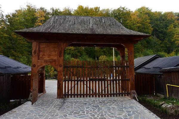 Maramures Gate Bygget Egetræ Generelt Mindst Tre Søjler Udskåret Med - Stock-foto