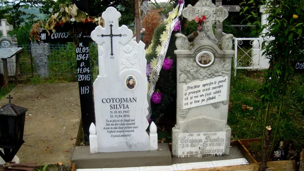 Das Marmorkreuz Ist Ein Grabdenkmal Ein Orthodoxes Symbol Des Todes — Stockfoto
