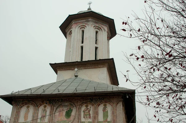 Biserica Ortodoxă Din Târgu Jiu Dedicată Sfinților Ierarhi Nicolae Andrei — Fotografie, imagine de stoc