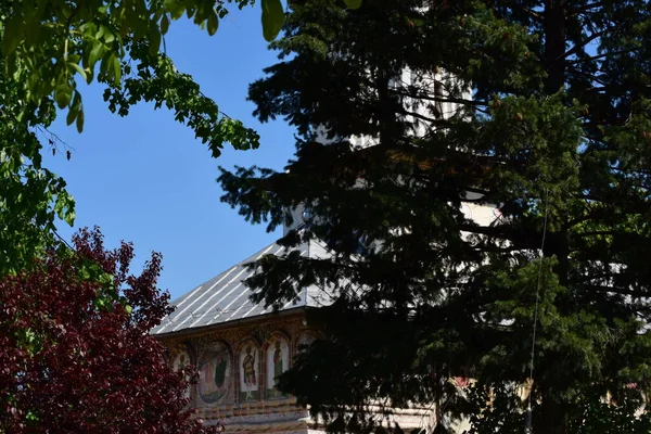 Église Orthodoxe Targu Jiu Dédiée Aux Saints Hiérarque Nicolae Andrei — Photo