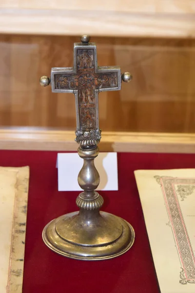 Korset Altaret Ortodox Kristen Kyrka Det Förvaras Det Heliga Bordet — Stockfoto
