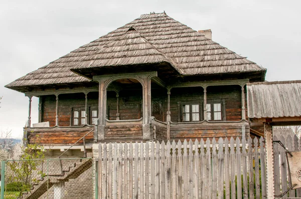Velha Casa Madeira Aldeia Curtisoara Romênia Museu Livre Arquitetura Popular — Fotografia de Stock