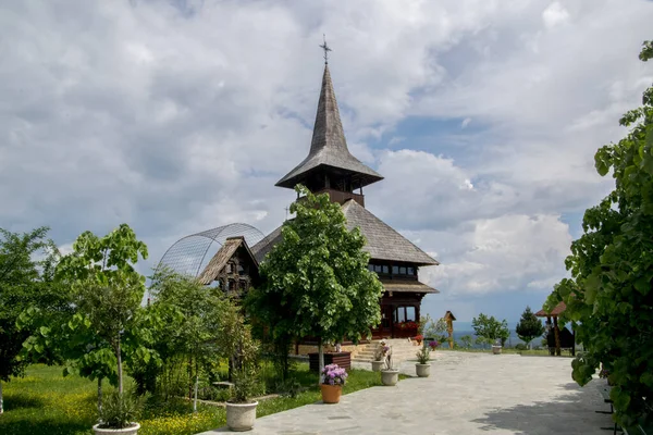 Dobrita Monastery Gorj Its Wooden Orthodox Church Built Maramuresian Style — Stock Photo, Image